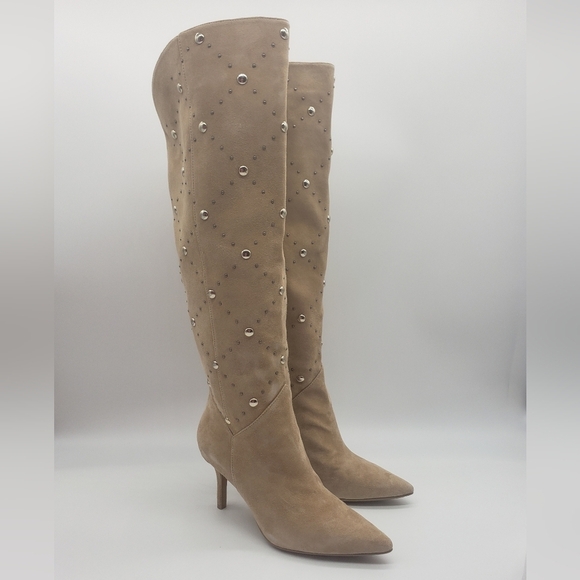 257- Vince Camuto Fimulie Studded Suede Boots Size 9 NWT - Picture 1 of 12